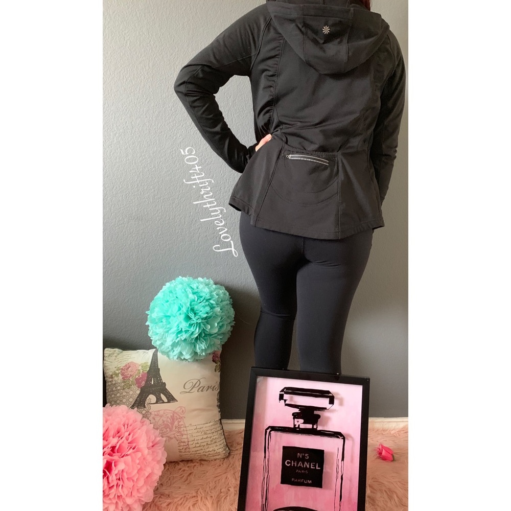 ❤️SOLD❤️Athleta Half Mile Zip Hoodie - Picture 2 of 8